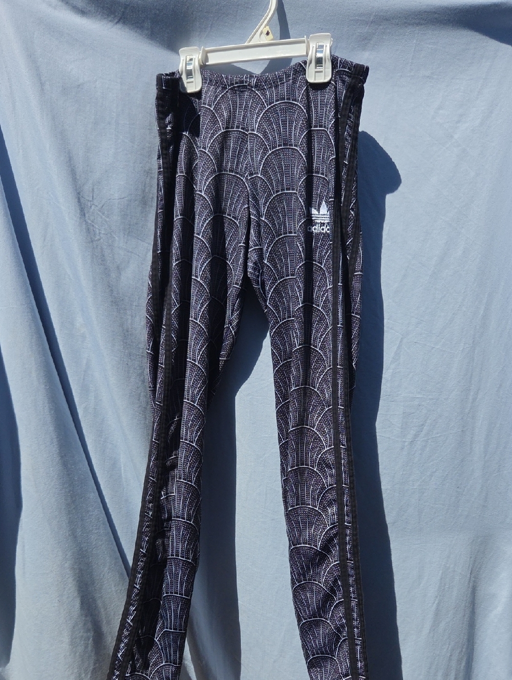 adidas Black and White Geometric Fan-Print Leggings Size Small